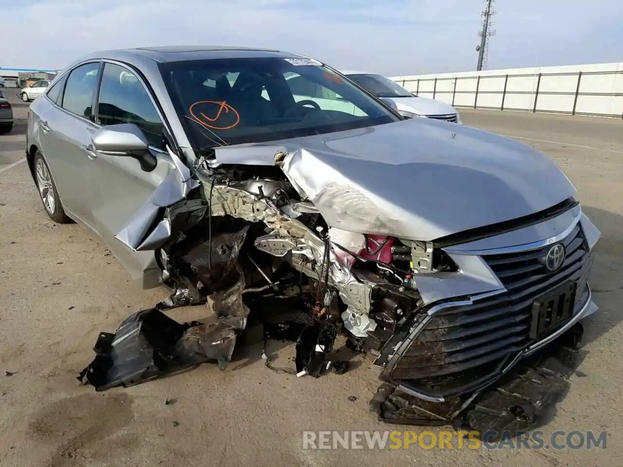 1 Photograph of a damaged car 4T1AA1AB3NU011805 TOYOTA AVALON 2022