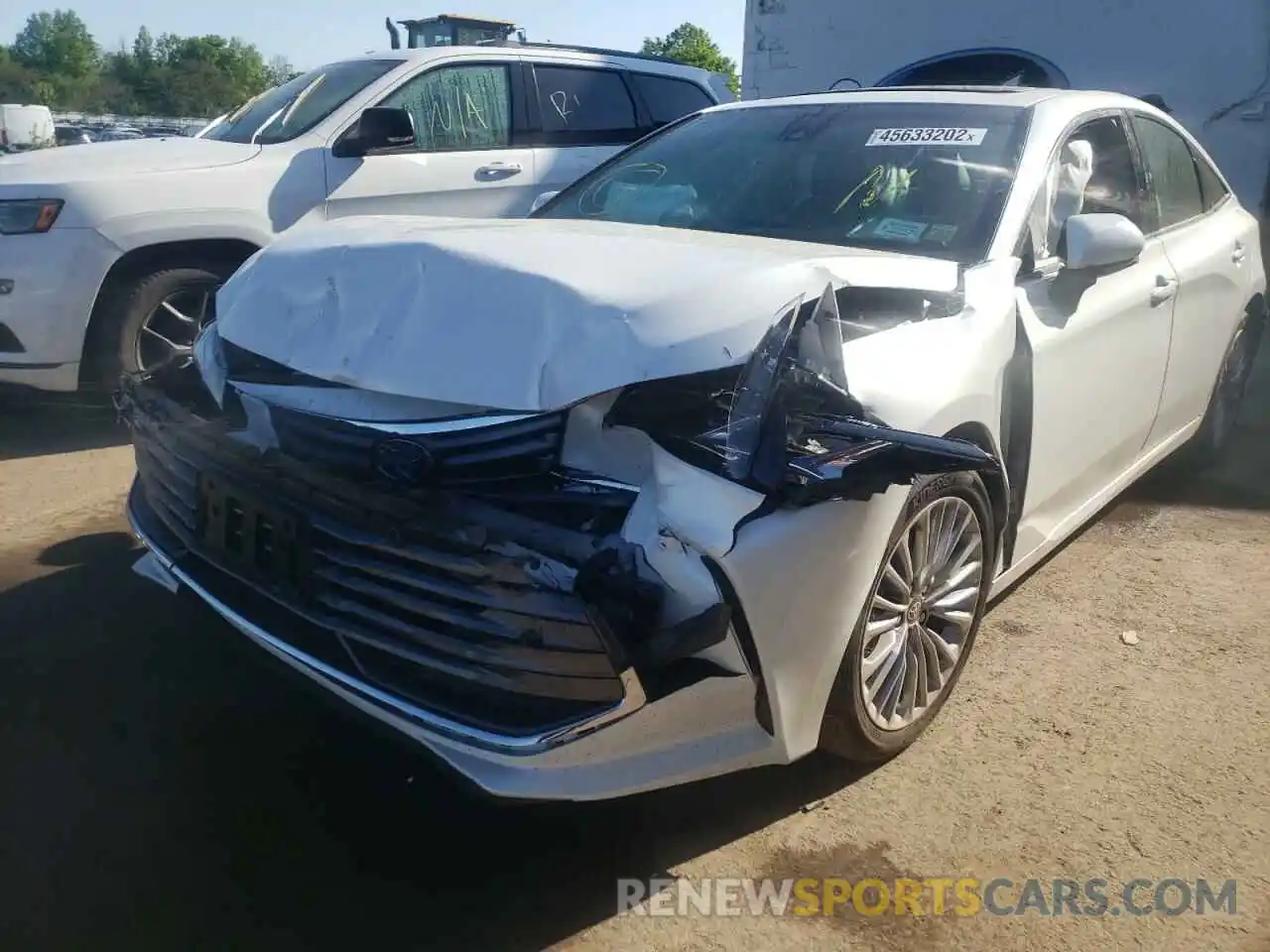 9 Photograph of a damaged car 4T1DA1AB1NU013355 TOYOTA AVALON 2022