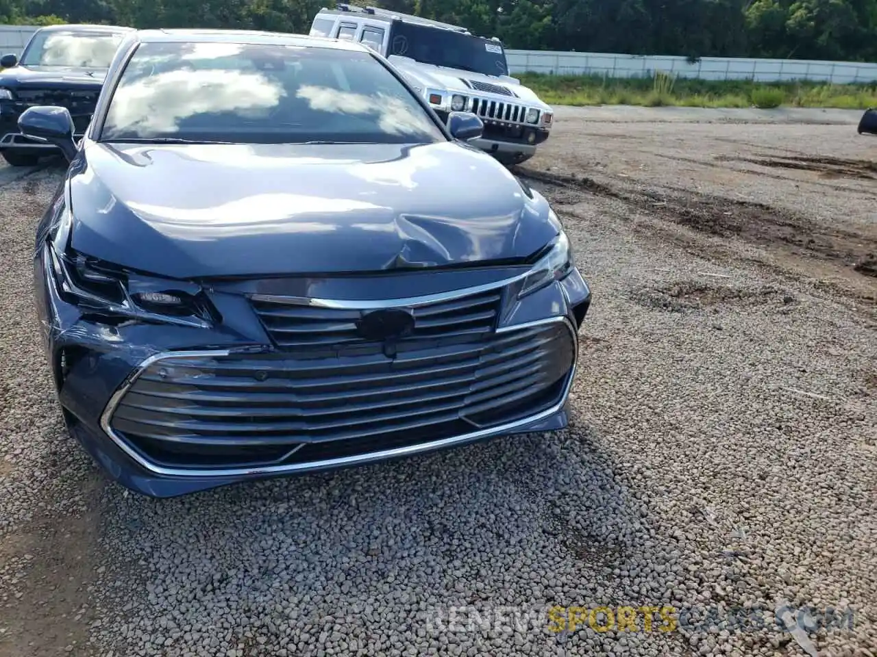 9 Photograph of a damaged car 4T1DA1AB7NU012713 TOYOTA AVALON 2022