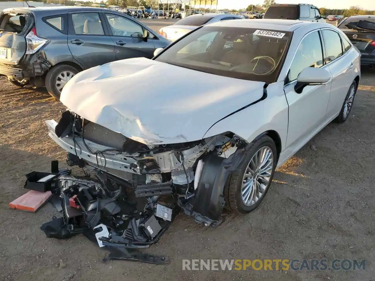 2 Photograph of a damaged car 4T1DZ1FB4NU073955 TOYOTA AVALON 2022