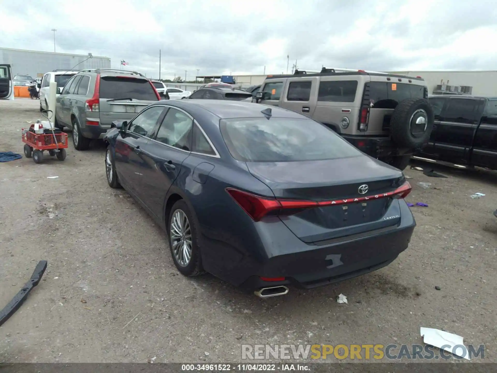 3 Photograph of a damaged car 4T1DZ1FB4NU081375 TOYOTA AVALON 2022