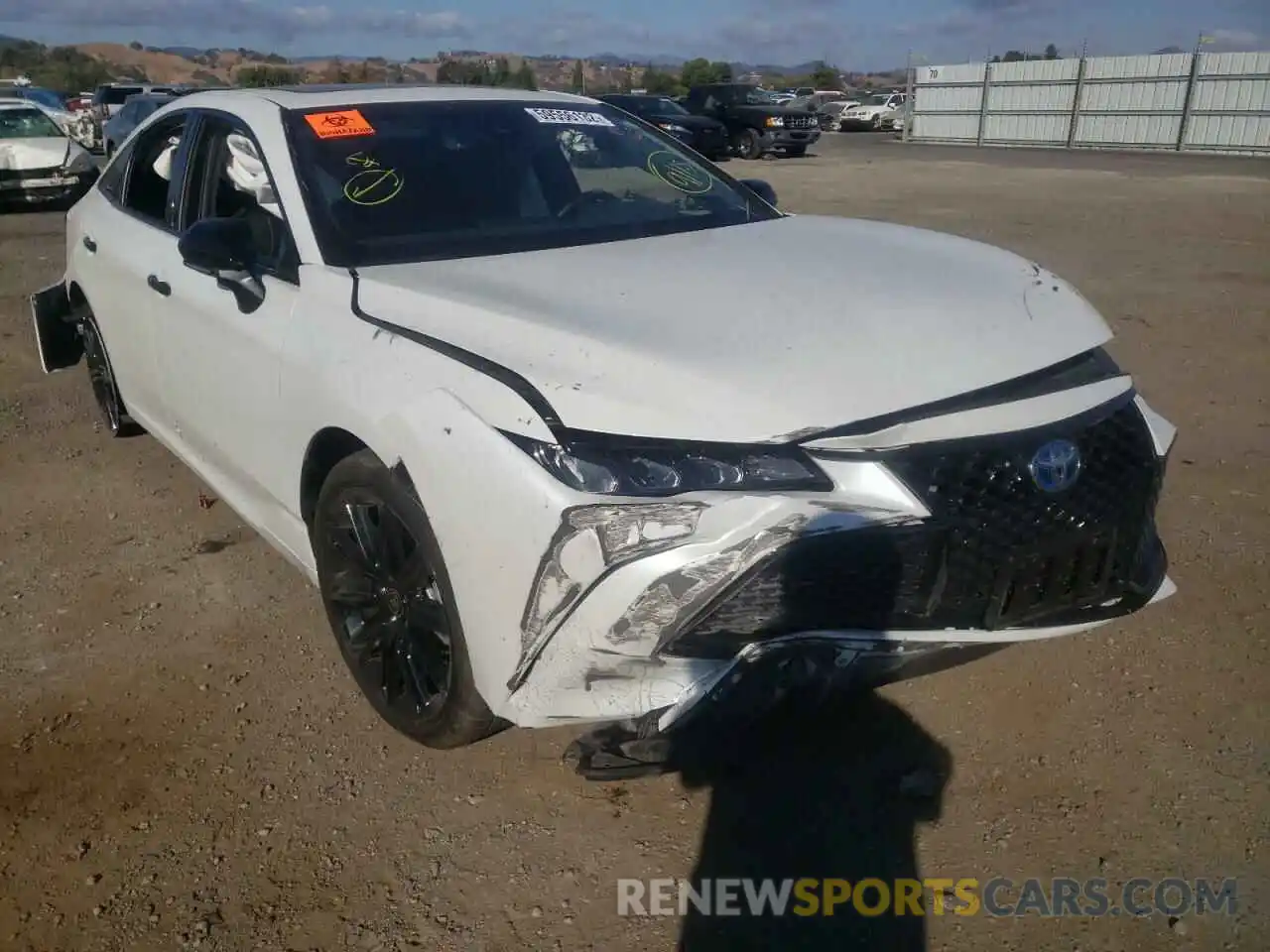 1 Photograph of a damaged car 4T1EA1AB6NU012531 TOYOTA AVALON 2022