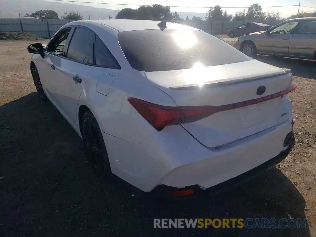 3 Photograph of a damaged car 4T1EA1AB6NU012531 TOYOTA AVALON 2022