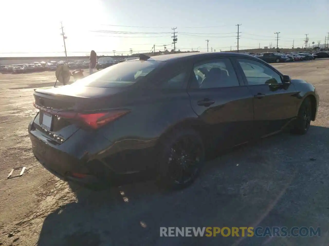 4 Photograph of a damaged car 4T1EA1AB9NU012877 TOYOTA AVALON 2022