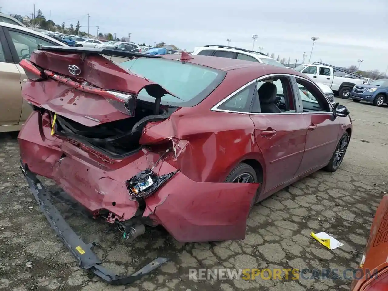 3 Photograph of a damaged car 4T1HZ1FB4NU081183 TOYOTA AVALON 2022