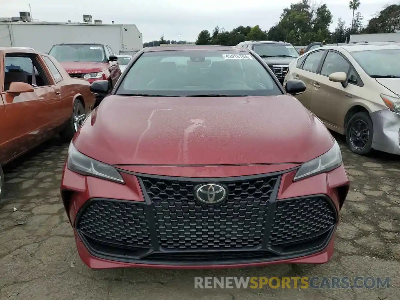 5 Photograph of a damaged car 4T1HZ1FB4NU081183 TOYOTA AVALON 2022