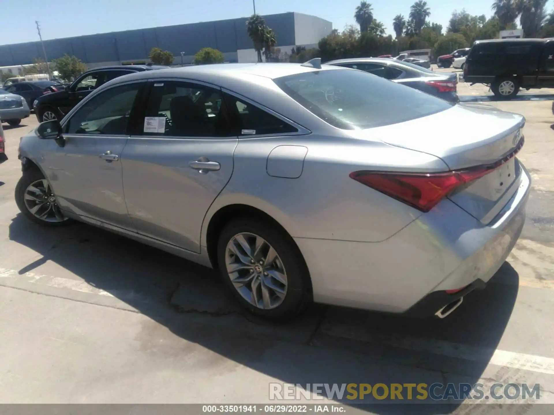 3 Photograph of a damaged car 4T1JZ1FB0NU077861 TOYOTA AVALON 2022