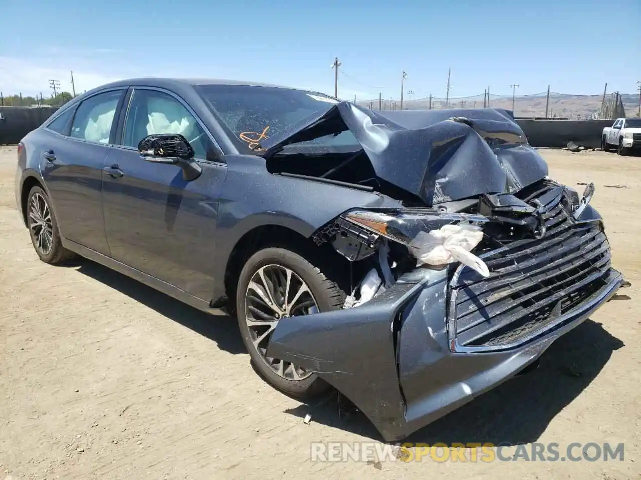 1 Photograph of a damaged car 4T1JZ1FB3NU076090 TOYOTA AVALON 2022