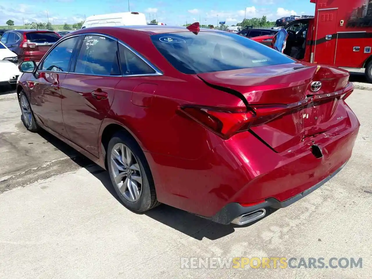 3 Photograph of a damaged car 4T1JZ1FB8NU077493 TOYOTA AVALON 2022