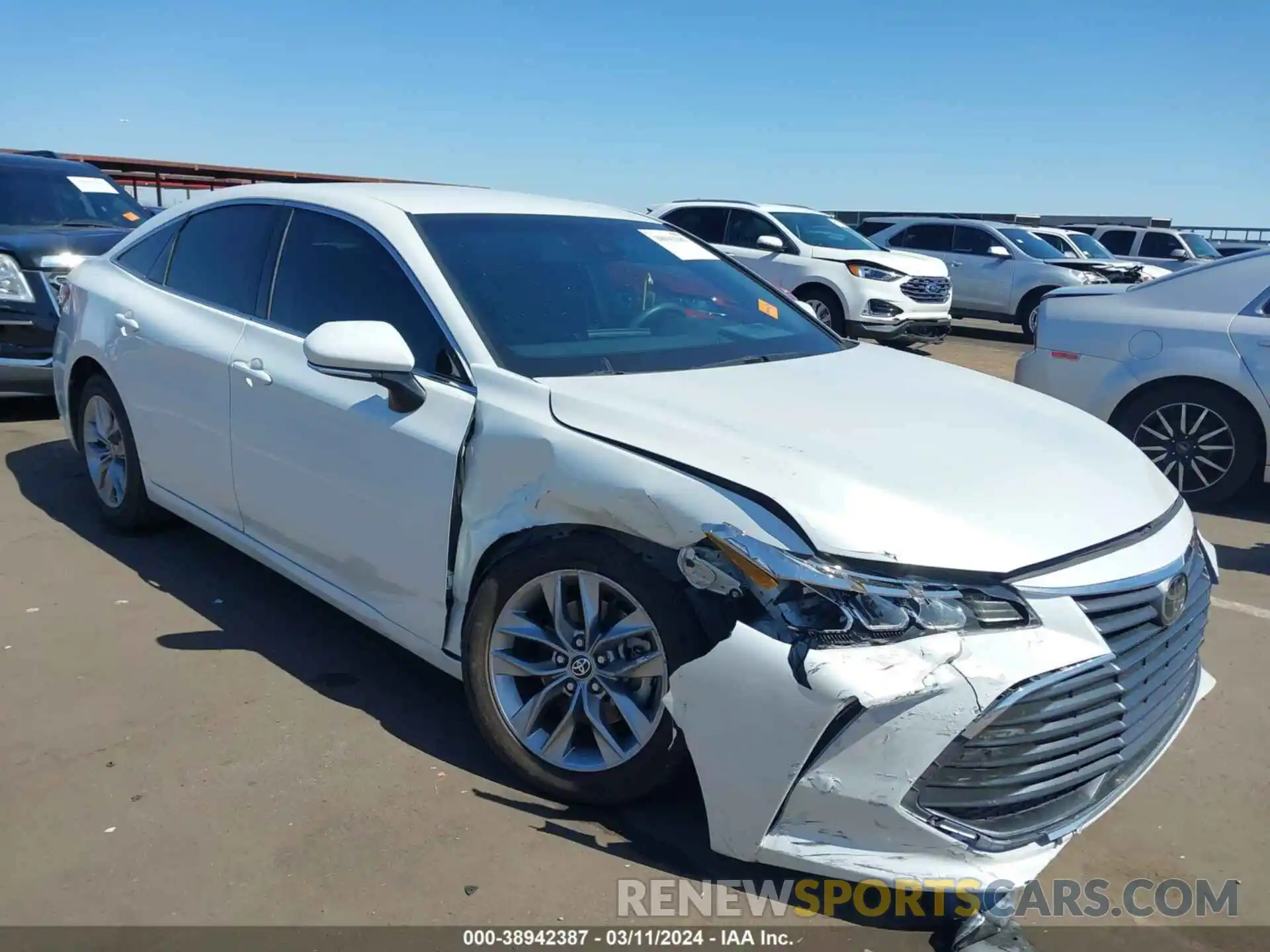 1 Photograph of a damaged car 4T1JZ1FBXNU073512 TOYOTA AVALON 2022