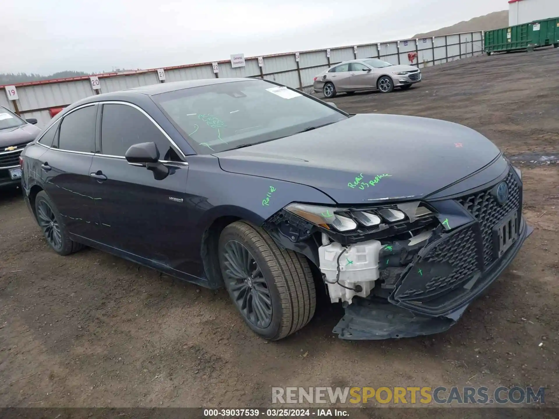 1 Photograph of a damaged car 4T1B21FB0KU002923 TOYOTA AVALON HYBRID 2019