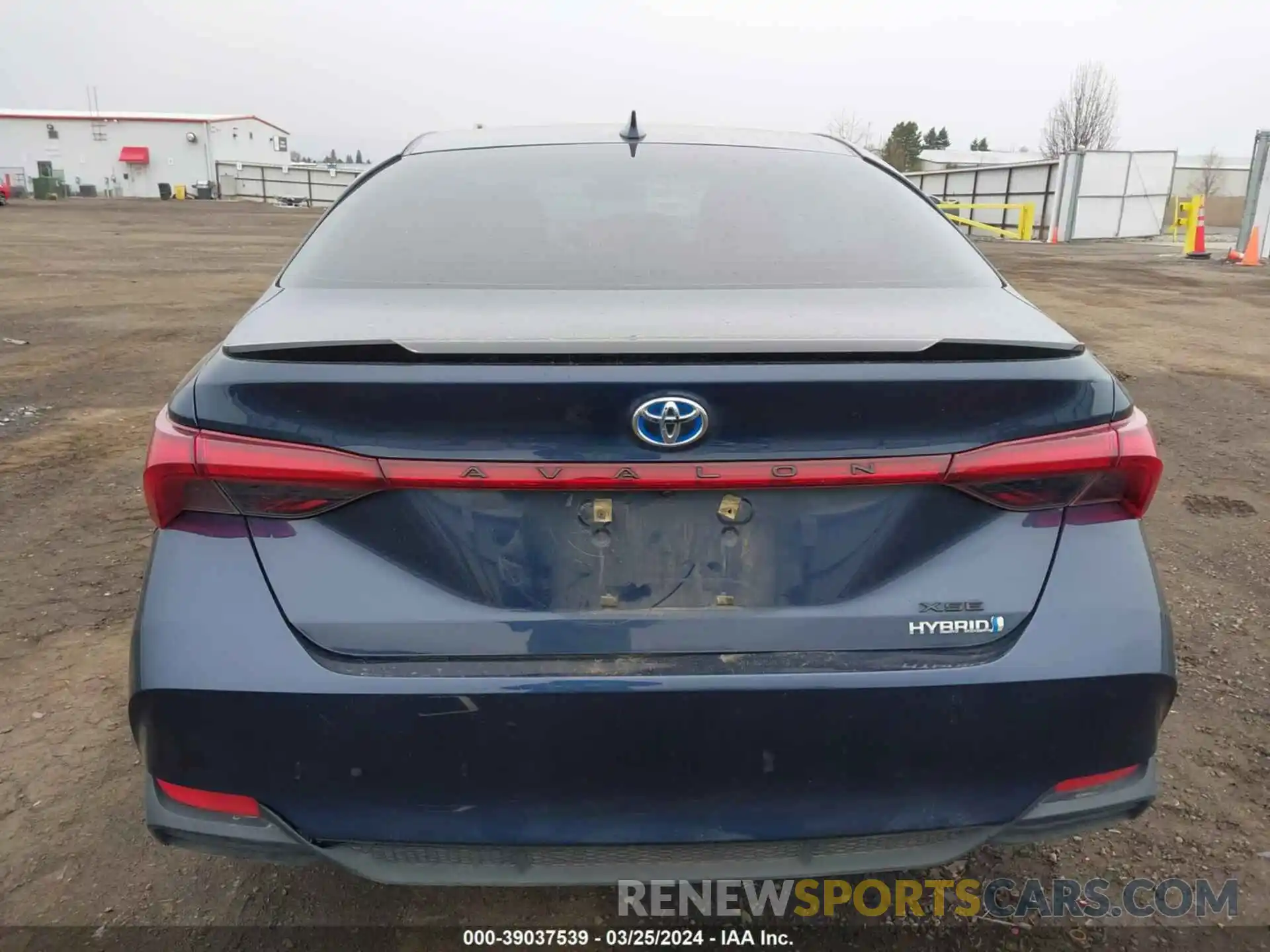 16 Photograph of a damaged car 4T1B21FB0KU002923 TOYOTA AVALON HYBRID 2019