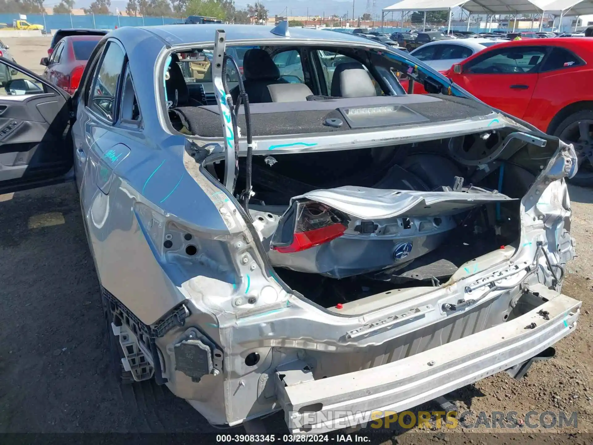 6 Фотография поврежденного автомобиля 4T1B21FB1KU008763 TOYOTA AVALON HYBRID 2019