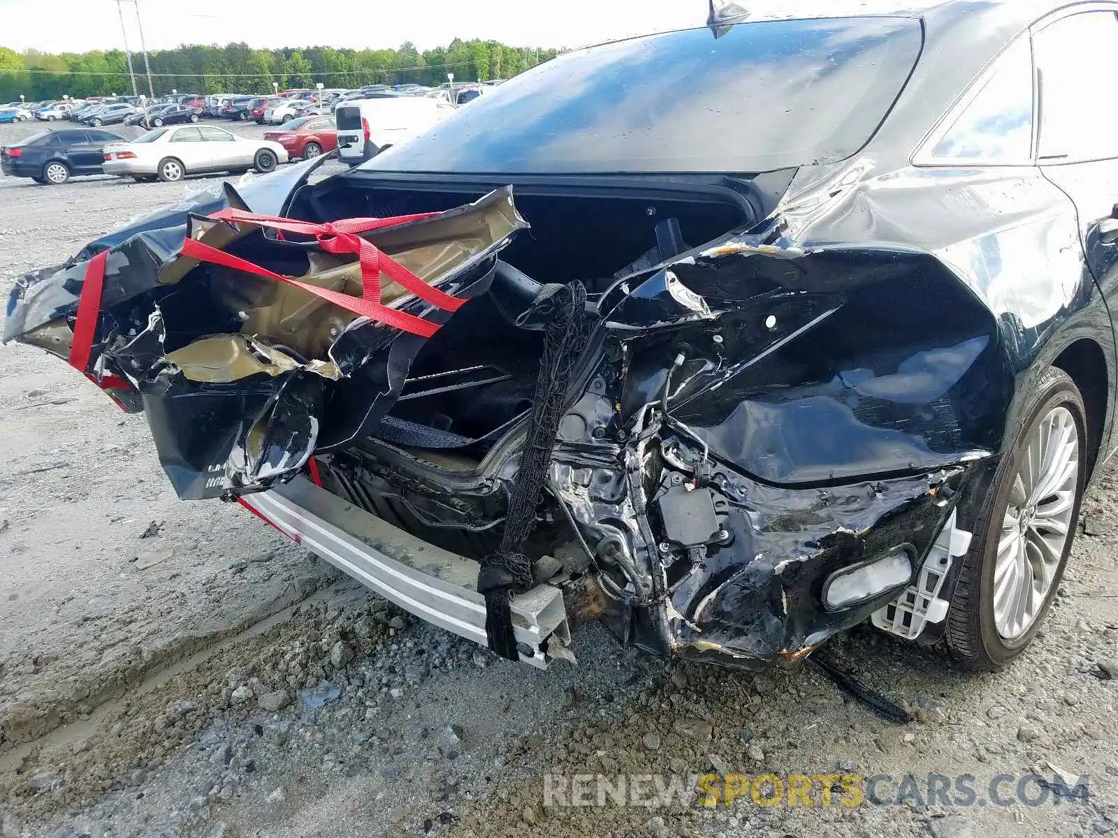 9 Photograph of a damaged car 4T1C21FB1LU012169 TOYOTA AVALON LIM 2020