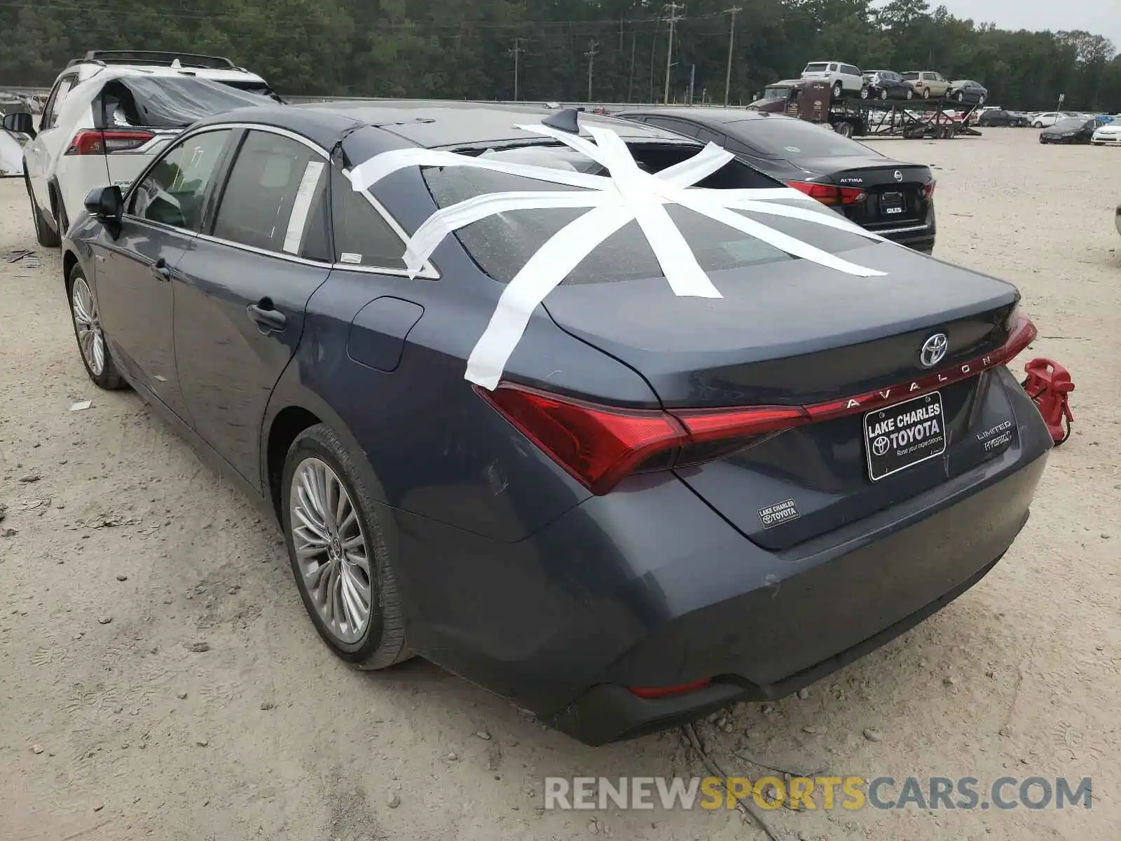 3 Photograph of a damaged car 4T1C21FB6LU017156 TOYOTA AVALON LIM 2020