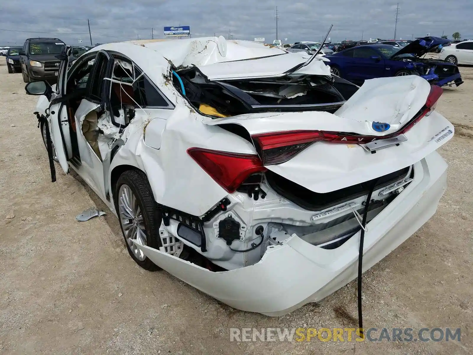 3 Photograph of a damaged car 4T1D21FB5LU015838 TOYOTA AVALON LIM 2020