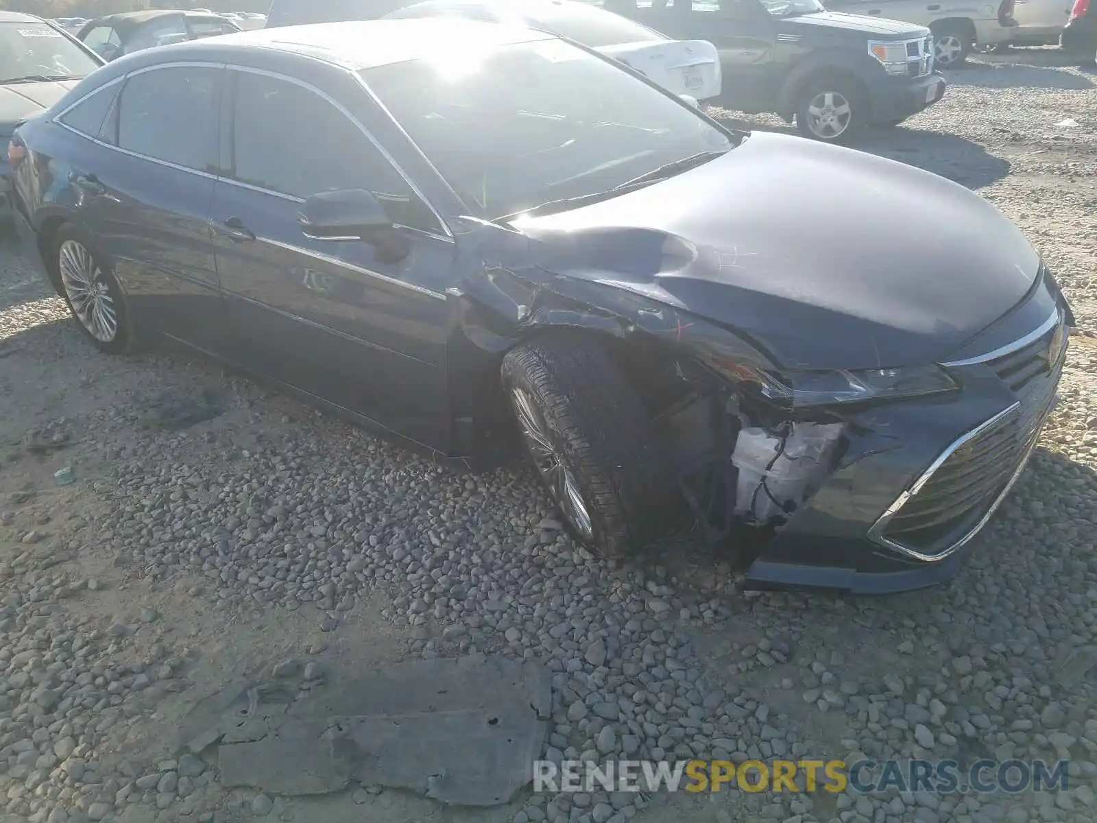 1 Photograph of a damaged car 4T1DZ1FB6LU046866 TOYOTA AVALON LIM 2020