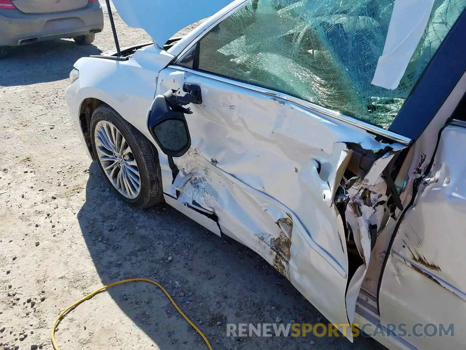 9 Photograph of a damaged car 4T1DZ1FB6LU048004 TOYOTA AVALON LIM 2020