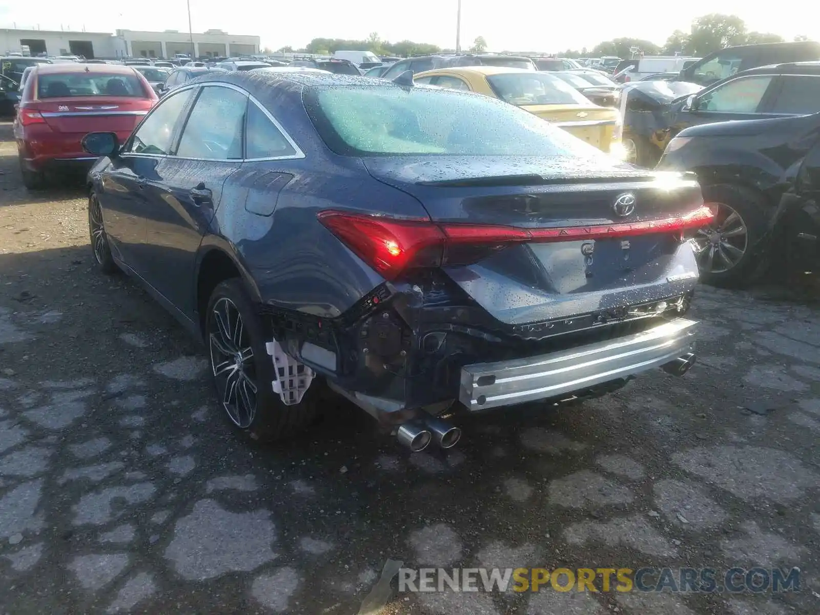 3 Photograph of a damaged car 4T1HZ1FB1LU048686 TOYOTA AVALON TOU 2020