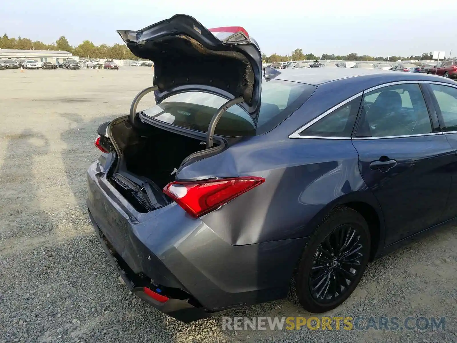 9 Photograph of a damaged car 4T1E21FB2LU014795 TOYOTA AVALON XSE 2020