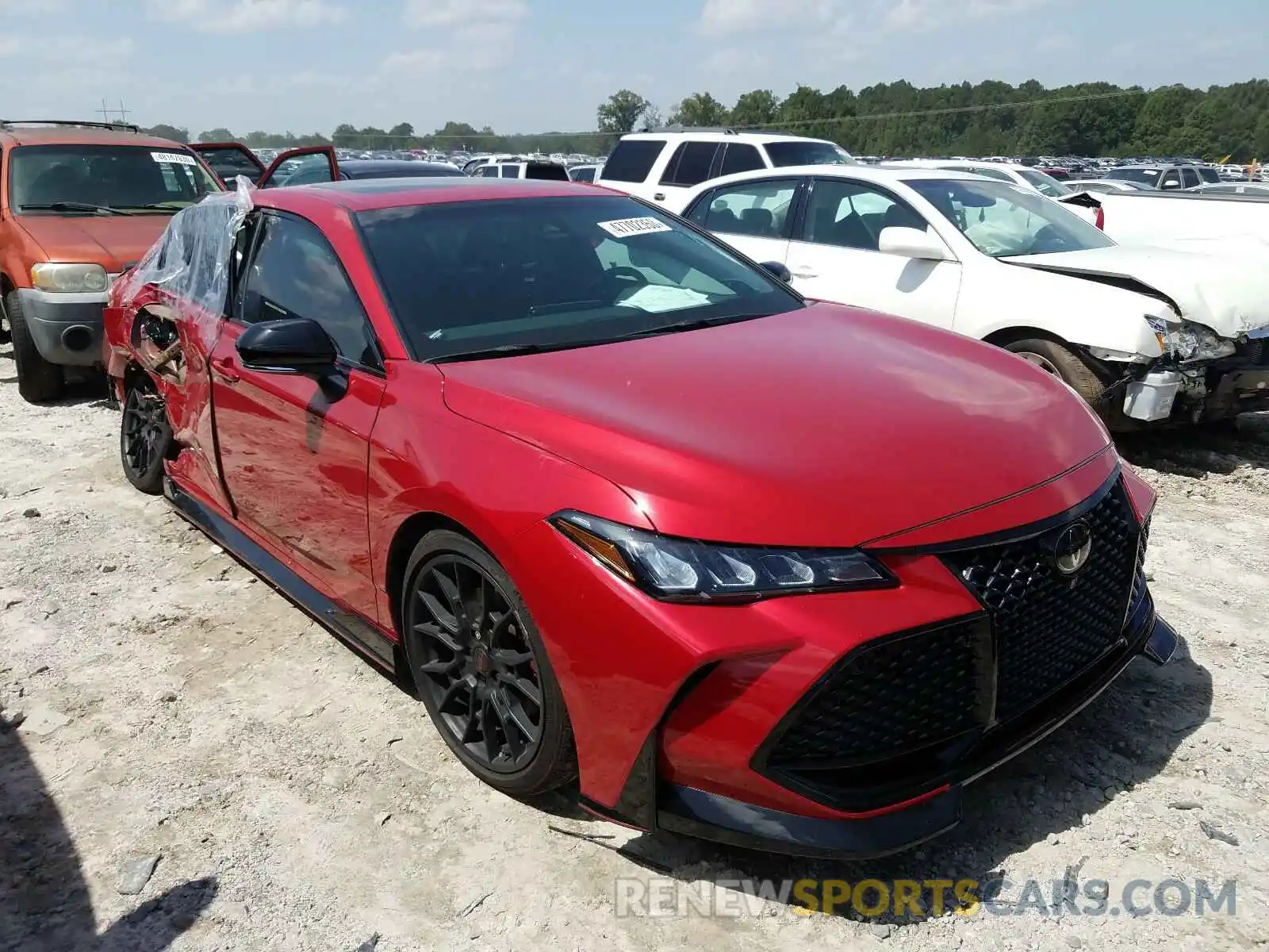 1 Photograph of a damaged car 4T1FZ1FB9LU038415 TOYOTA AVALON XSE 2020