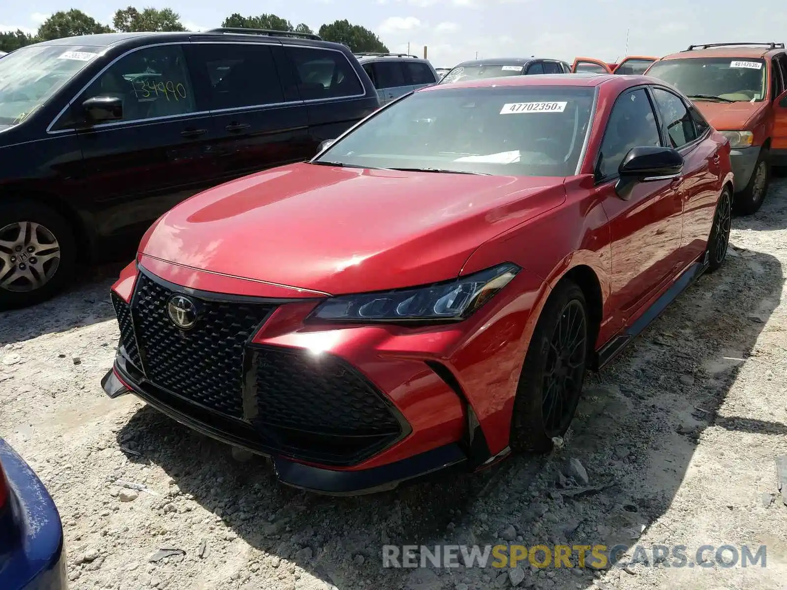 2 Photograph of a damaged car 4T1FZ1FB9LU038415 TOYOTA AVALON XSE 2020