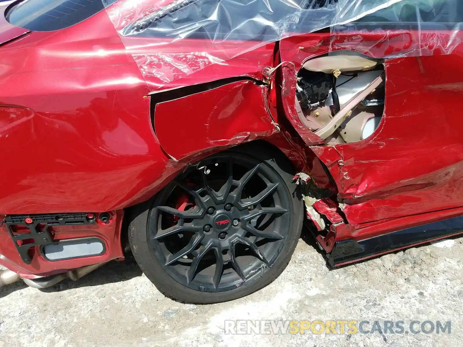 9 Photograph of a damaged car 4T1FZ1FB9LU038415 TOYOTA AVALON XSE 2020