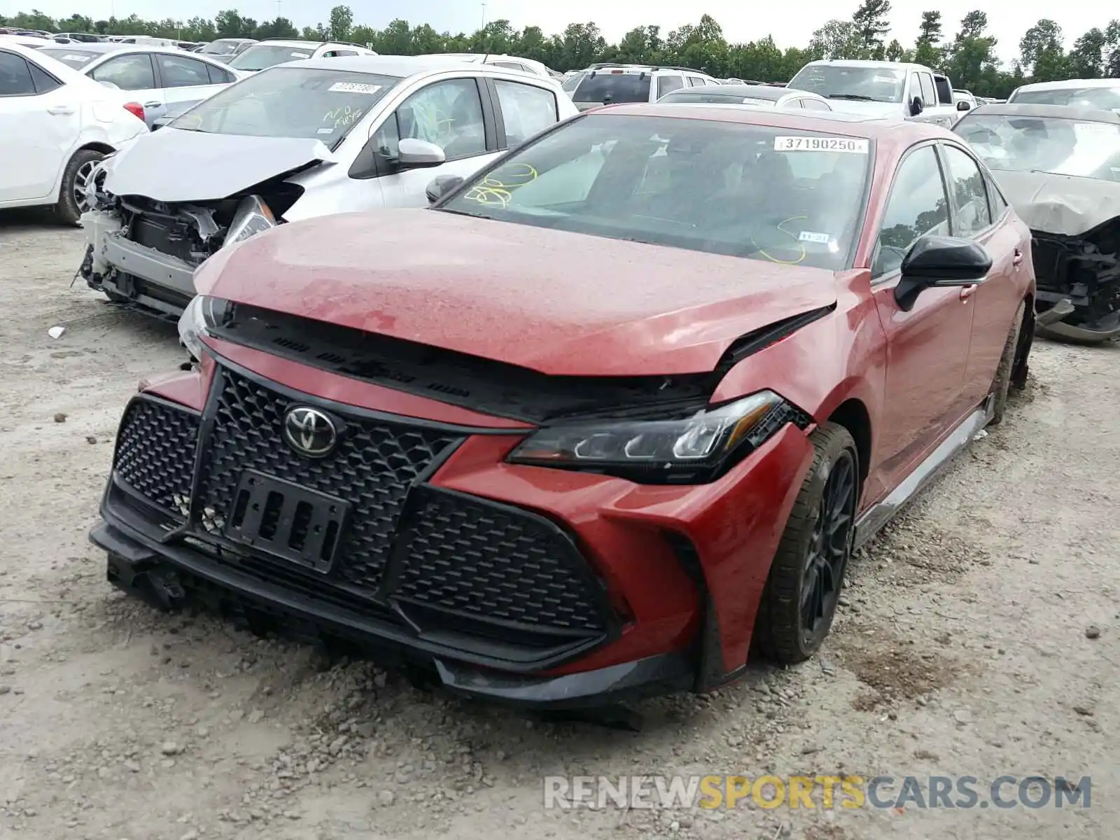 2 Photograph of a damaged car 4T1FZ1FB9LU040973 TOYOTA AVALON XSE 2020