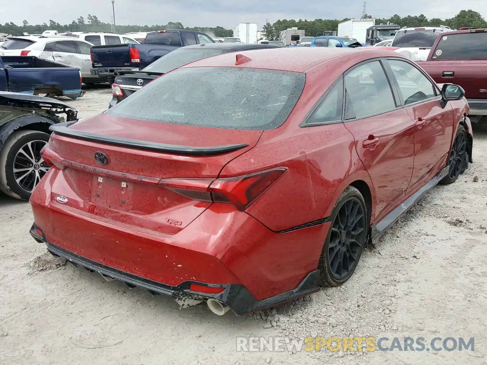 4 Photograph of a damaged car 4T1FZ1FB9LU040973 TOYOTA AVALON XSE 2020