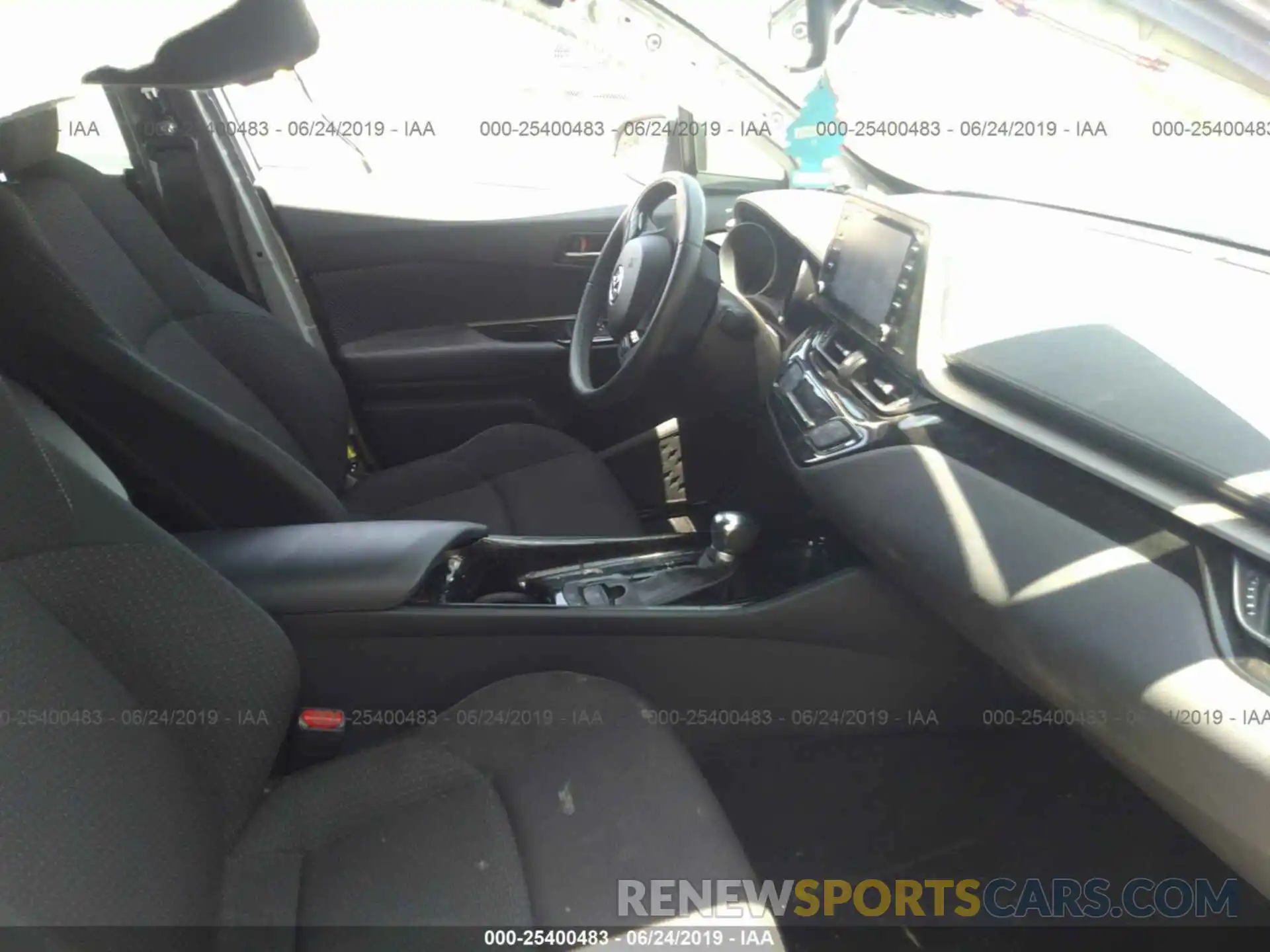 5 Photograph of a damaged car JTNKHMBX0K1013777 TOYOTA C-HR 2019