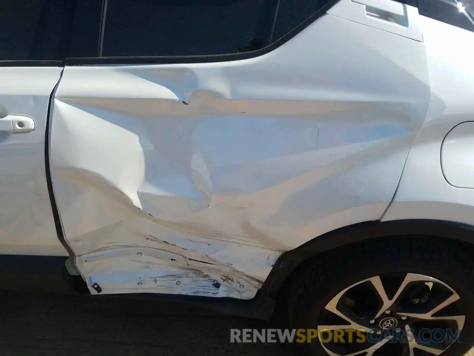 9 Photograph of a damaged car JTNKHMBX0K1022401 TOYOTA C-HR 2019