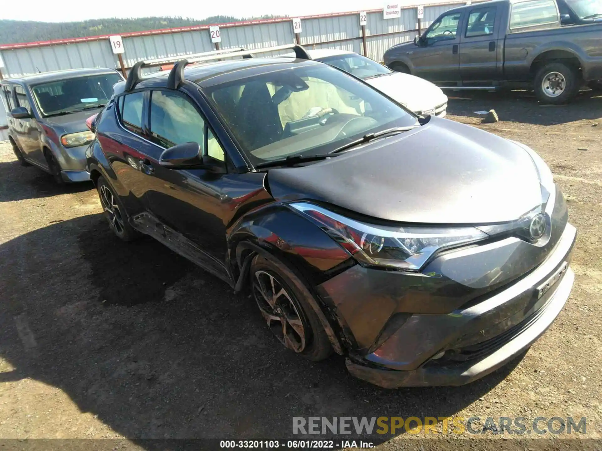 1 Фотография поврежденного автомобиля JTNKHMBX0K1039960 TOYOTA C-HR 2019