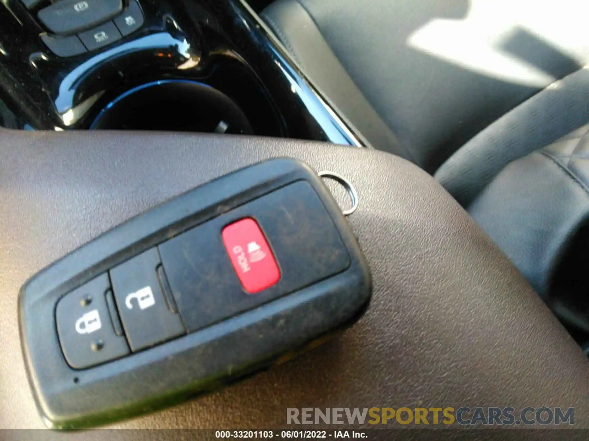 11 Photograph of a damaged car JTNKHMBX0K1039960 TOYOTA C-HR 2019