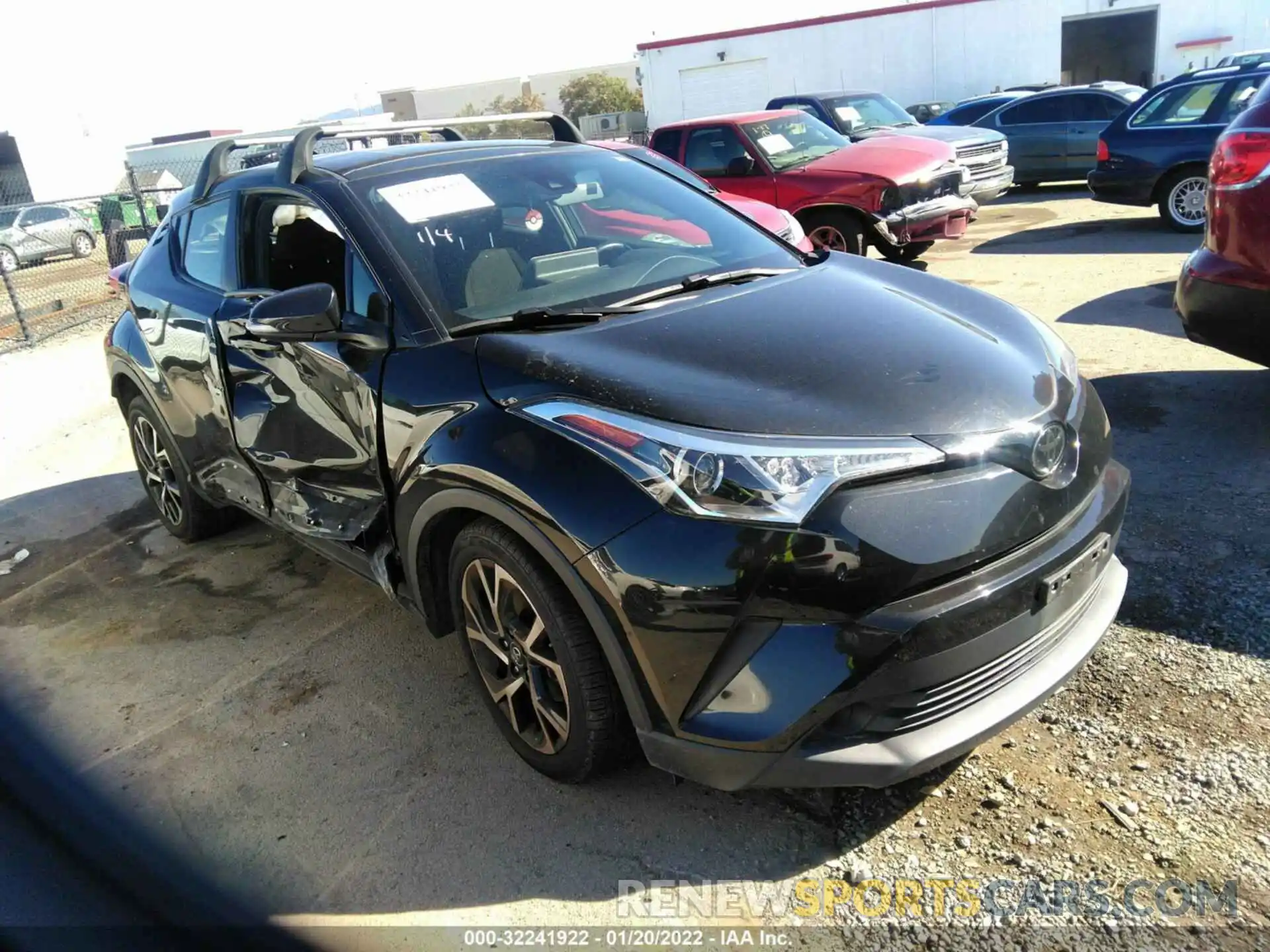 1 Фотография поврежденного автомобиля JTNKHMBX0K1041577 TOYOTA C-HR 2019