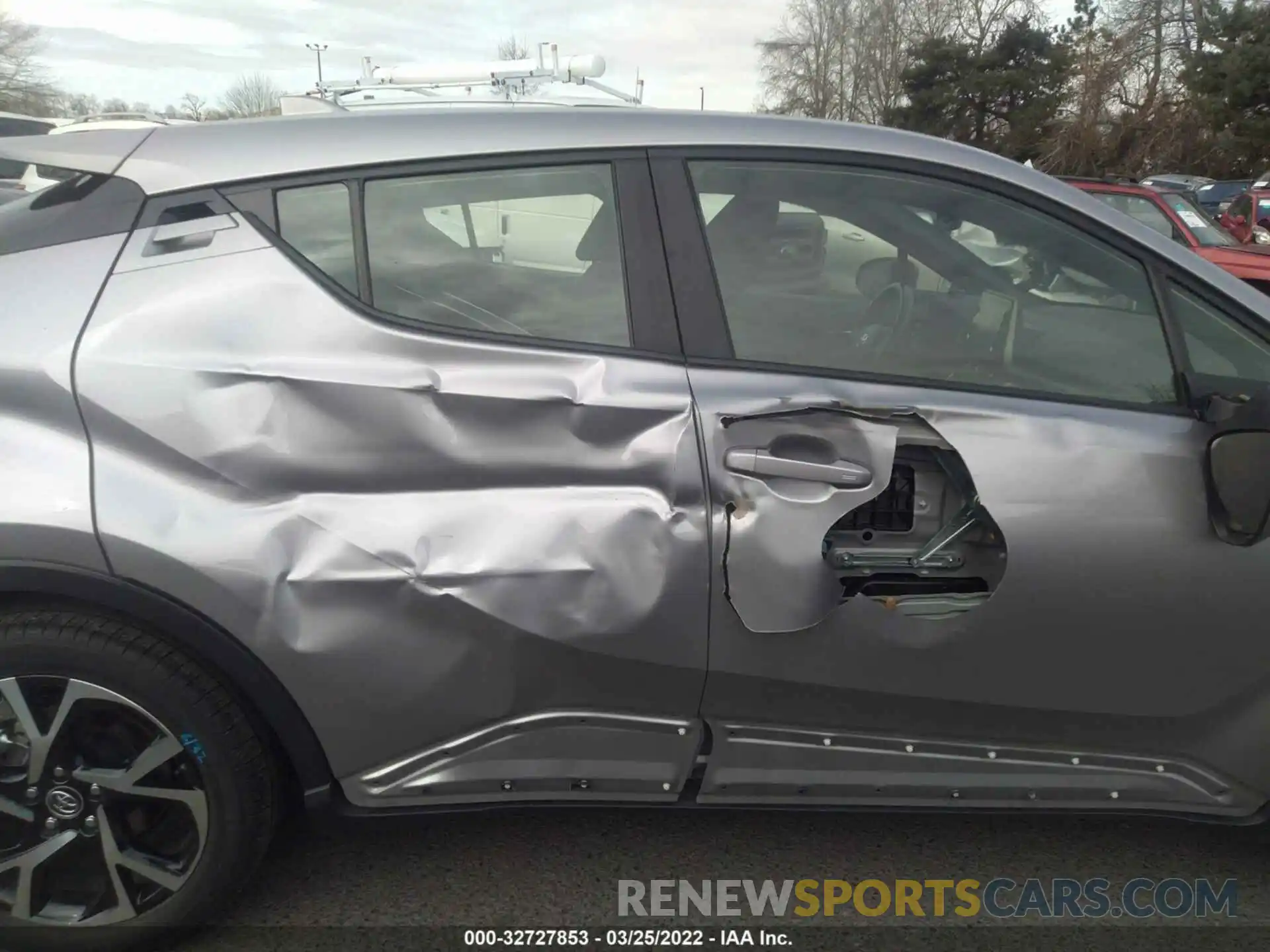 6 Photograph of a damaged car JTNKHMBX0K1041594 TOYOTA C-HR 2019