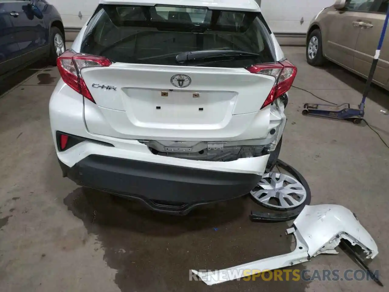 9 Photograph of a damaged car JTNKHMBX0K1047184 TOYOTA C-HR 2019