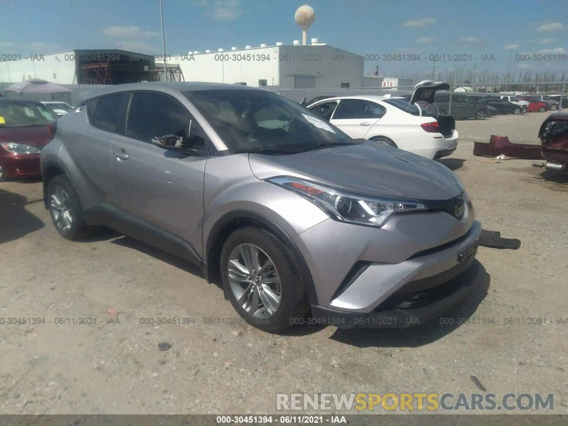 1 Фотография поврежденного автомобиля JTNKHMBX0K1050053 TOYOTA C-HR 2019