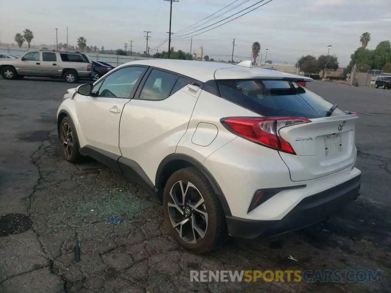 3 Photograph of a damaged car JTNKHMBX0K1050943 TOYOTA C-HR 2019