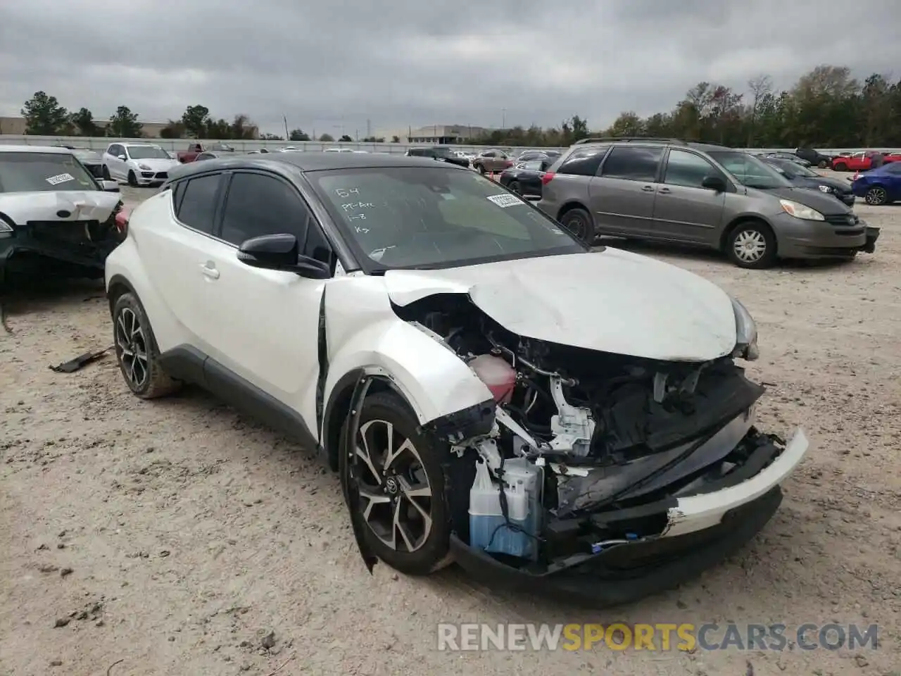 1 Photograph of a damaged car JTNKHMBX0K1057939 TOYOTA C-HR 2019