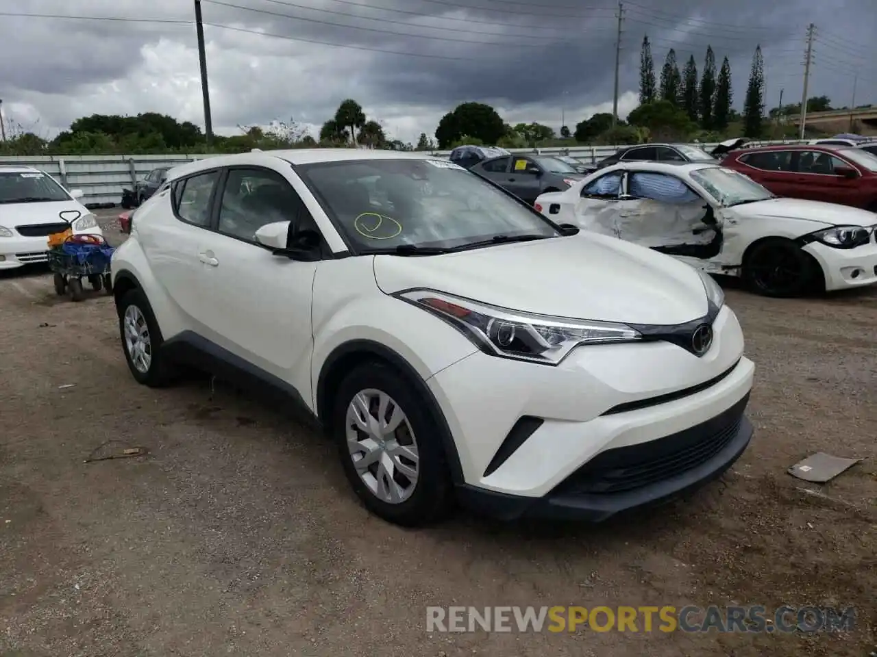 1 Photograph of a damaged car JTNKHMBX1K1015604 TOYOTA C-HR 2019