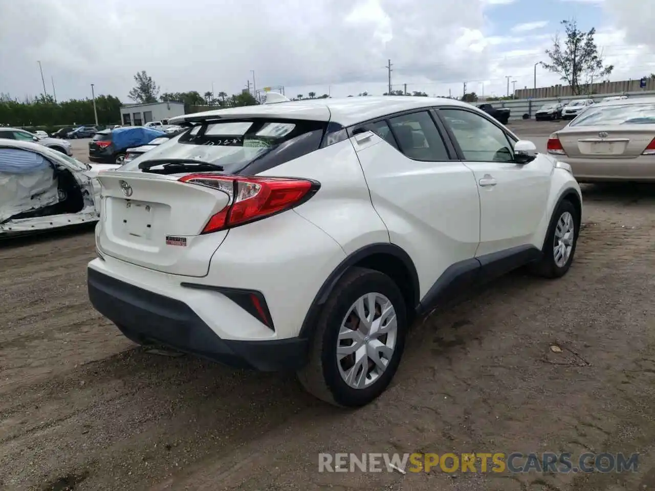 4 Photograph of a damaged car JTNKHMBX1K1015604 TOYOTA C-HR 2019