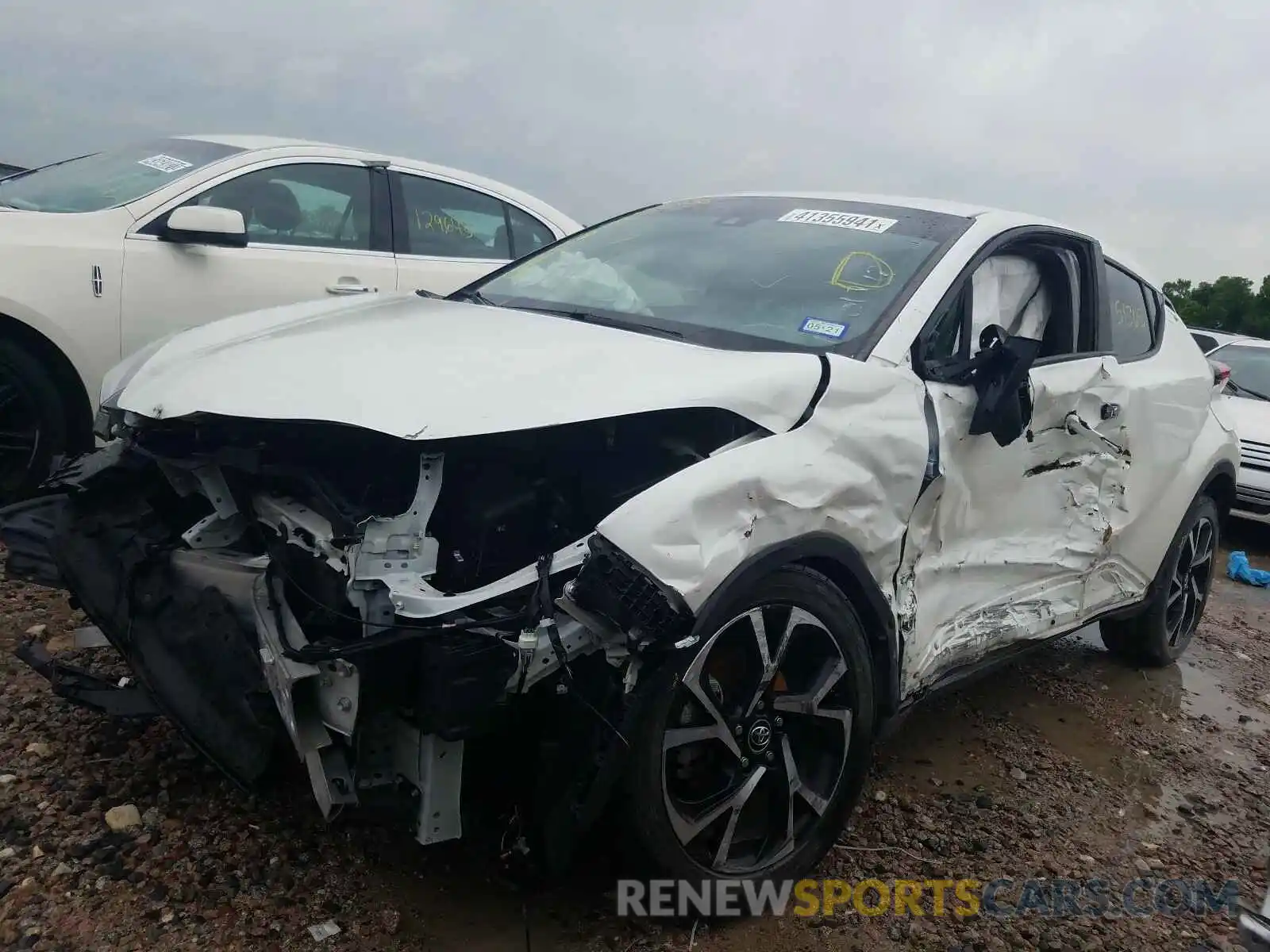 2 Photograph of a damaged car JTNKHMBX1K1017112 TOYOTA C-HR 2019