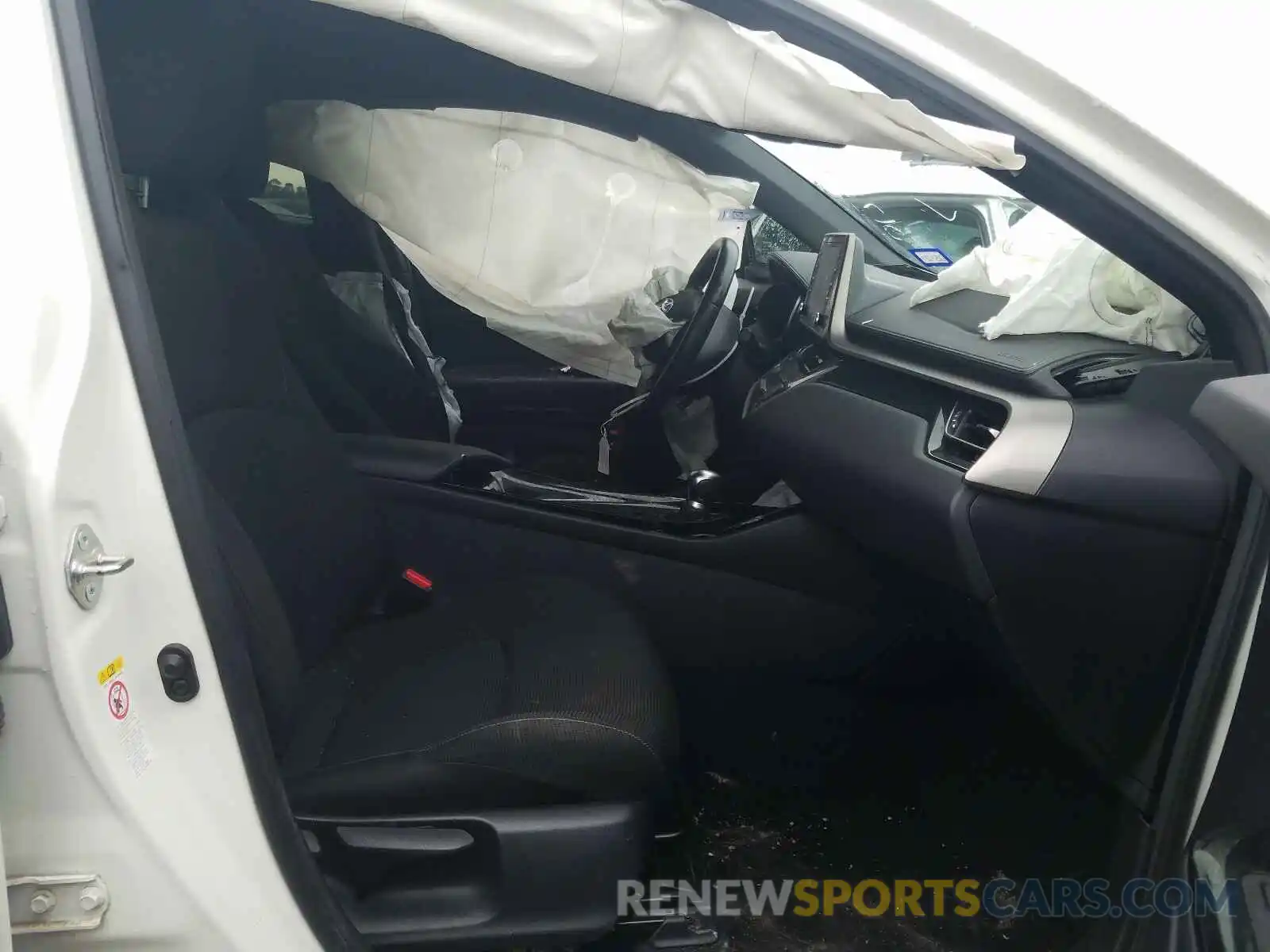 5 Photograph of a damaged car JTNKHMBX1K1017112 TOYOTA C-HR 2019