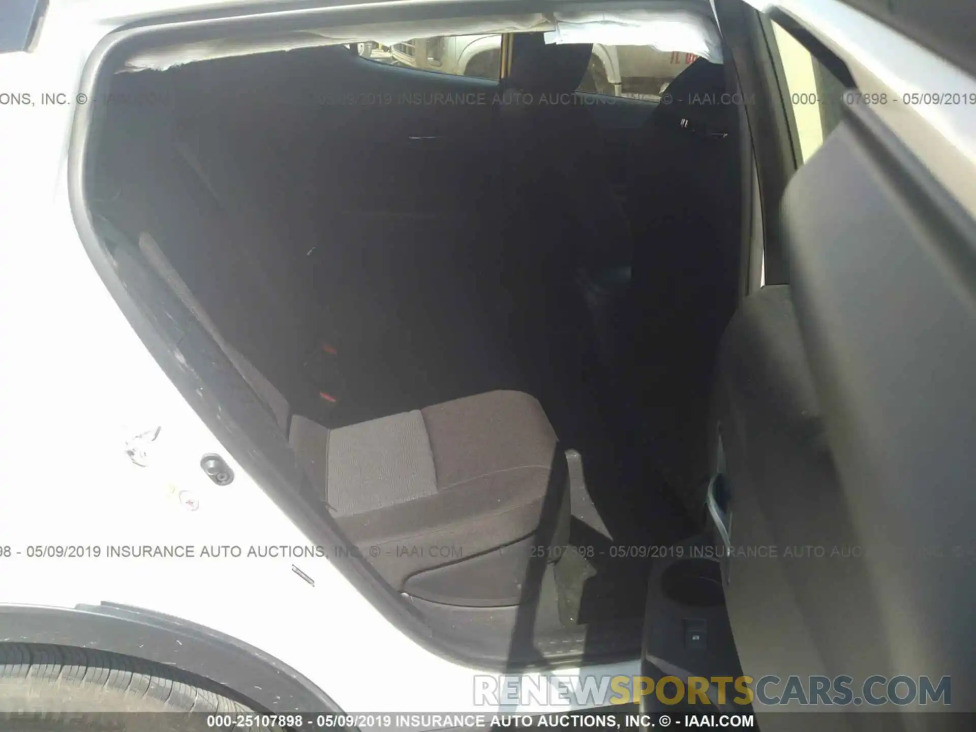 8 Photograph of a damaged car JTNKHMBX1K1034556 TOYOTA C-HR 2019