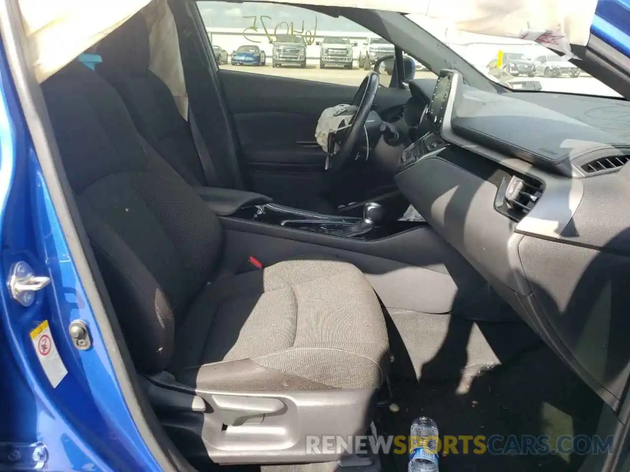 5 Photograph of a damaged car JTNKHMBX1K1036761 TOYOTA C-HR 2019