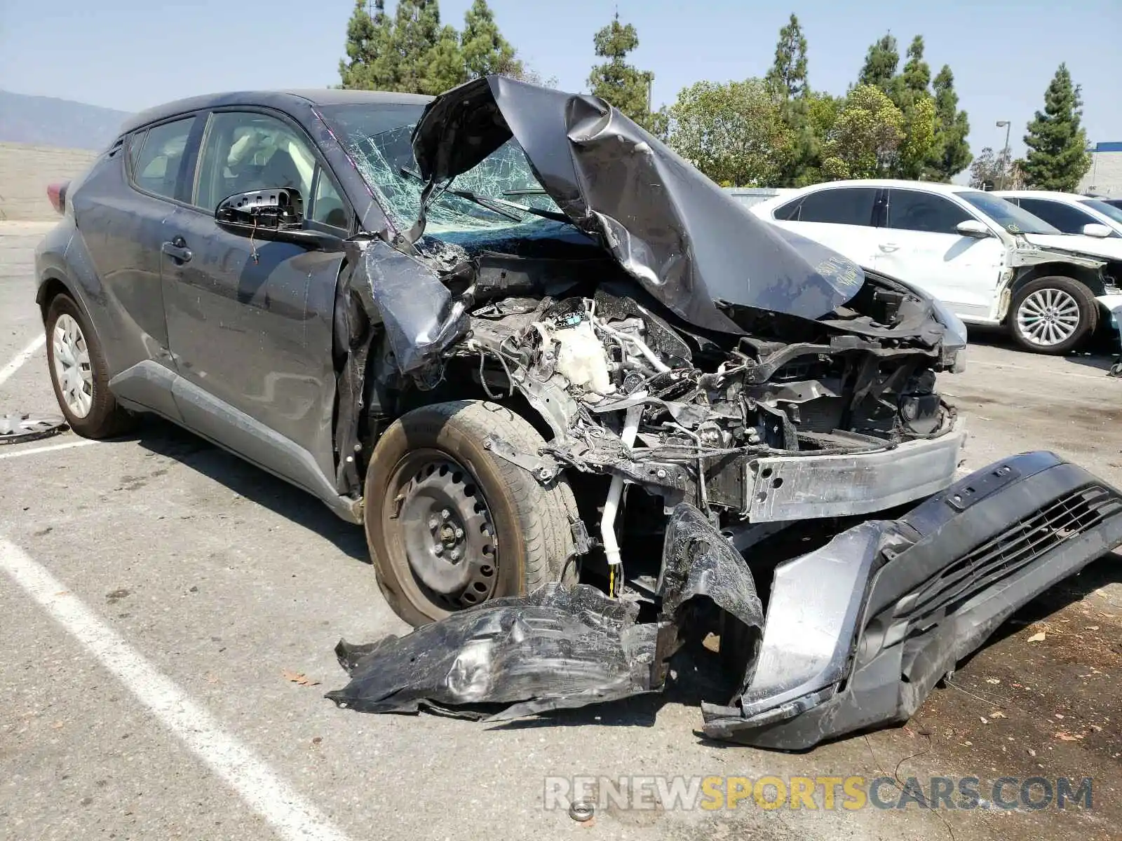 1 Photograph of a damaged car JTNKHMBX1K1037862 TOYOTA C-HR 2019