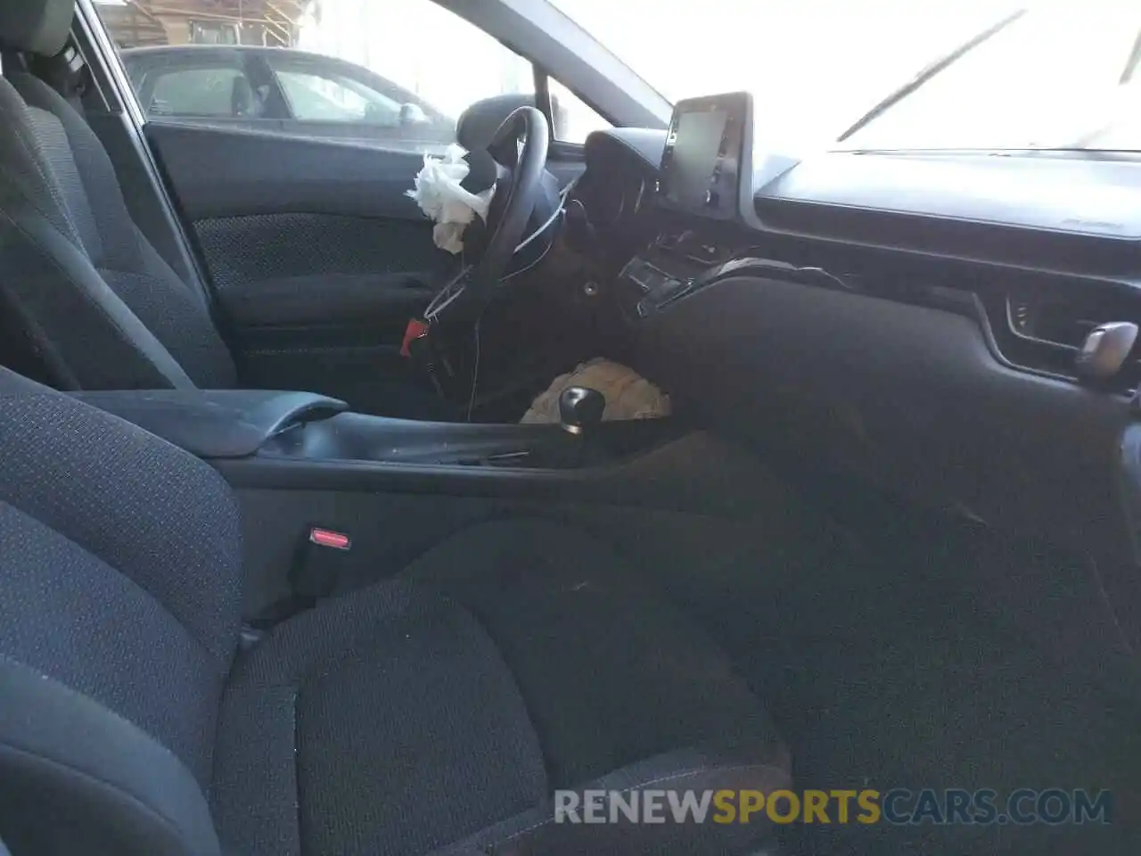 5 Photograph of a damaged car JTNKHMBX1K1051308 TOYOTA C-HR 2019