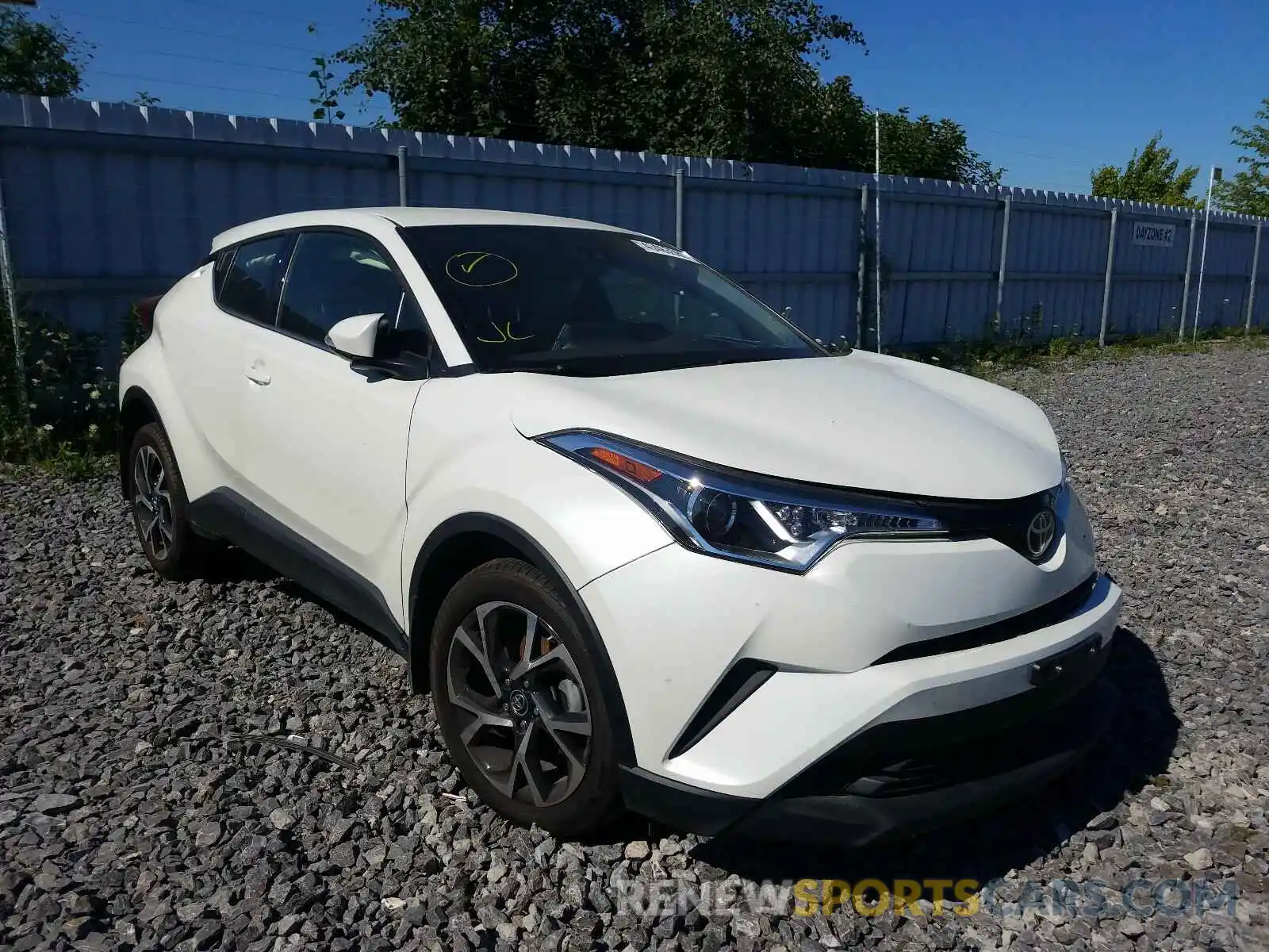 1 Photograph of a damaged car JTNKHMBX1K1052894 TOYOTA C-HR 2019