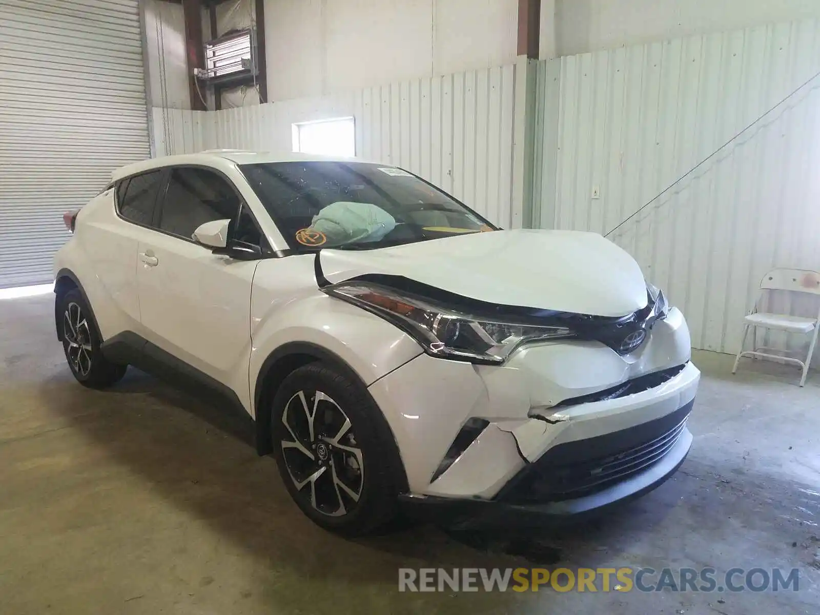 1 Photograph of a damaged car JTNKHMBX1K1058985 TOYOTA C-HR 2019