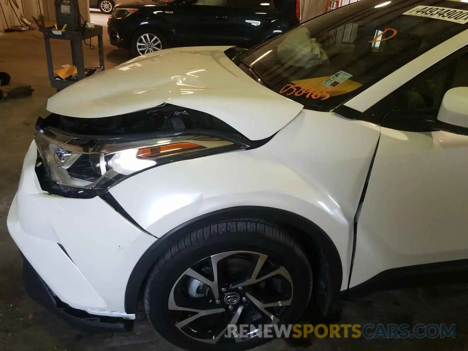 9 Photograph of a damaged car JTNKHMBX1K1058985 TOYOTA C-HR 2019